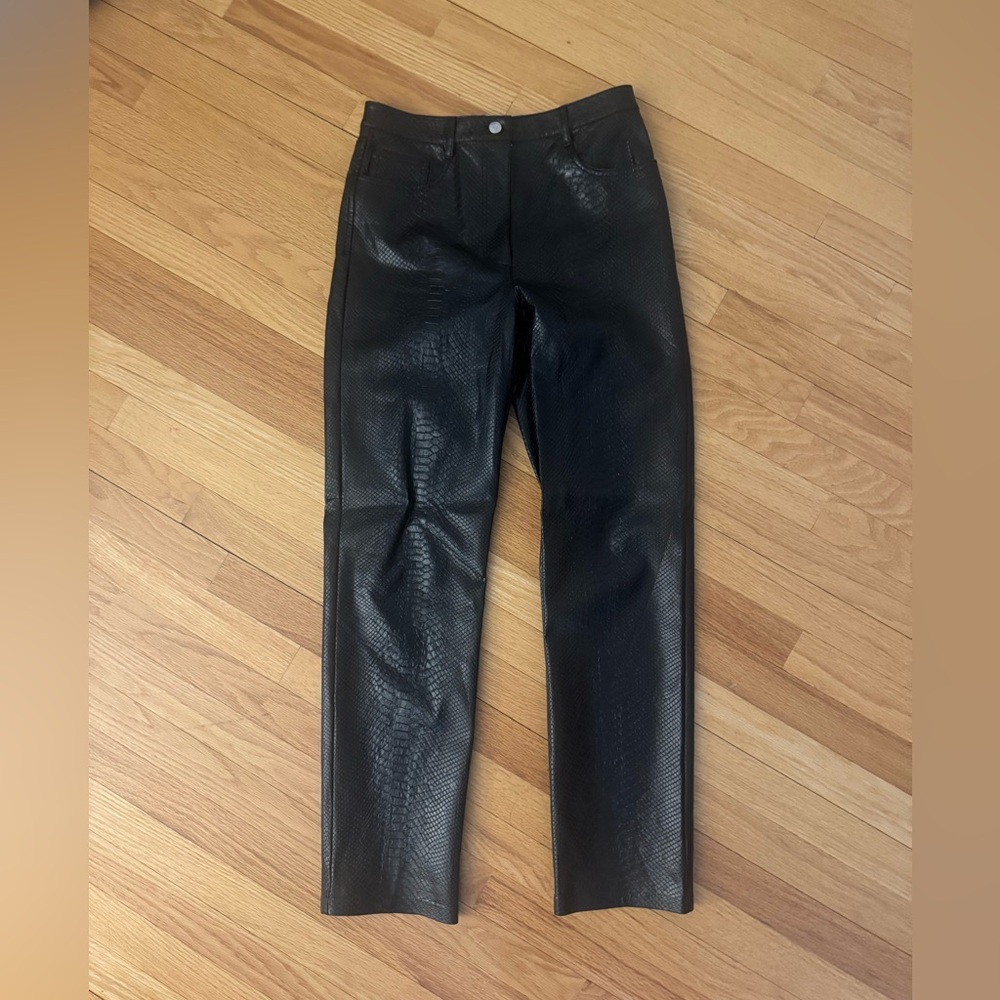 NWOT Aritzia Wilfred Black Leather Snakeskin Textured Pants